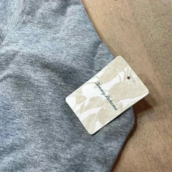NWT Tommy Bahama grey 3/4 zip size XL - Picture 2 of 6